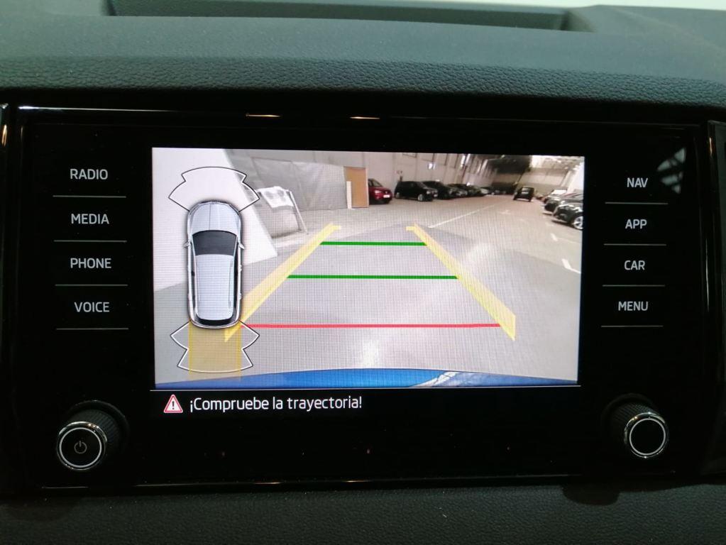 Skoda Karoq 1.5 TSI ACT Selection DSG 110 kW (150 CV) - 11