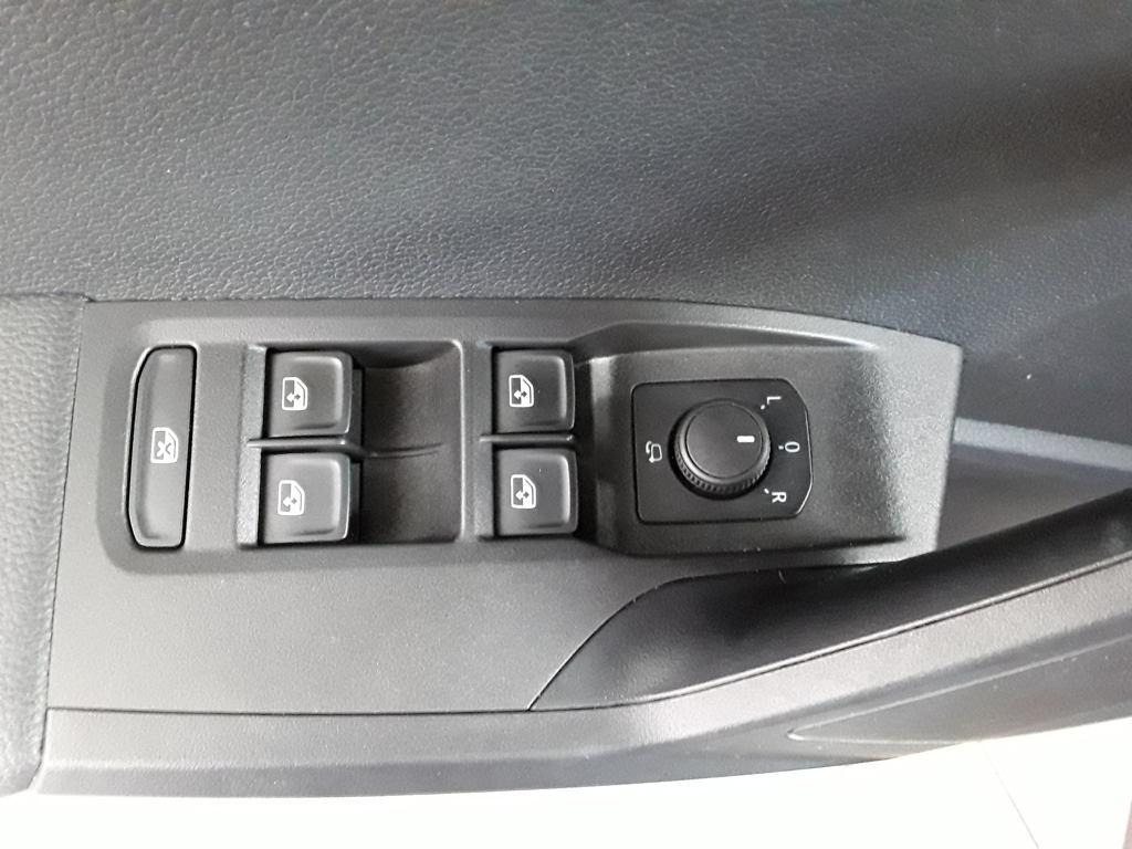 SEAT Arona 1.0 TSI Style XL 81 kW (110 CV) - 12