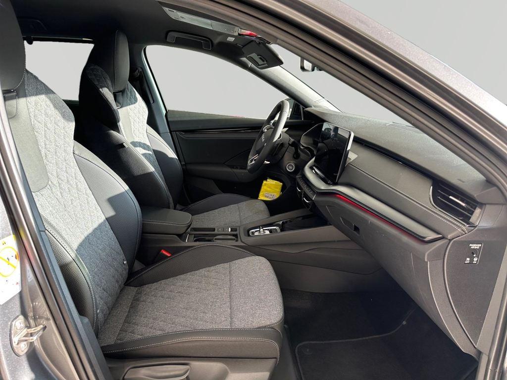 Skoda Octavia Combi 1.5 TSI m-HEV Sportline DSG 110 kW (150 CV) - 4