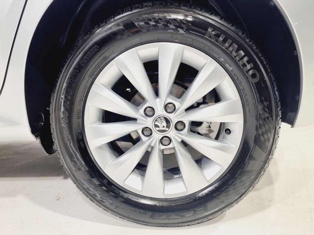 Skoda Kamiq 1.0 TSI Ambition 81 kW (110 CV) - 7