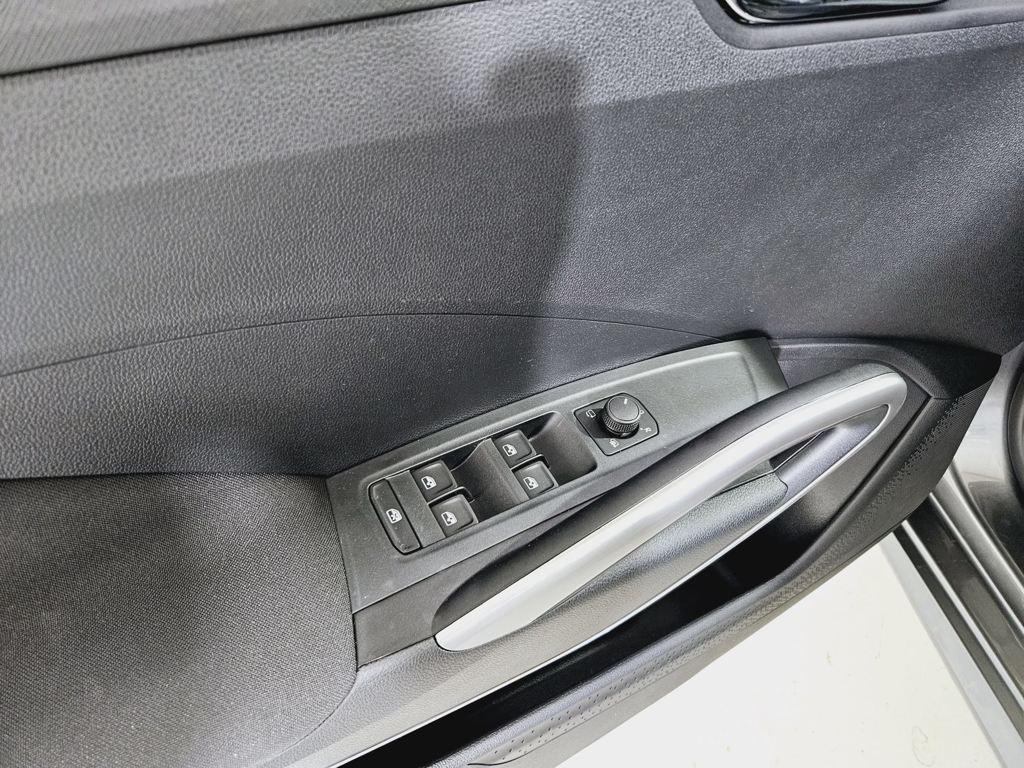 Skoda Fabia 1.0 TSI Selection 70 kW (95 CV) - 9