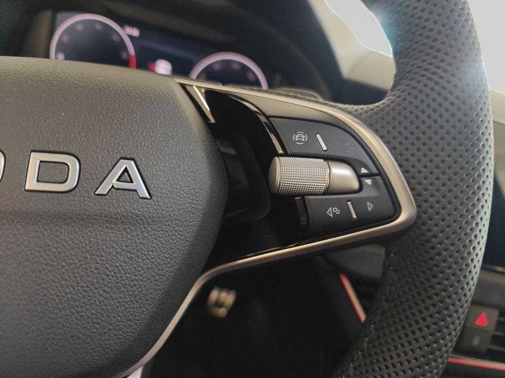 Skoda Kamiq 1.0 TSI Sport DSG 85 kW (115 CV) - 9