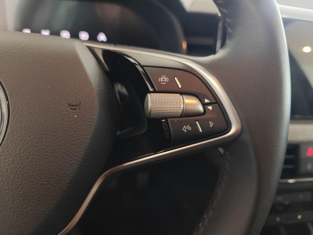 Skoda Kamiq 1.0 TSI Selection 70 kW (95 CV) - 16