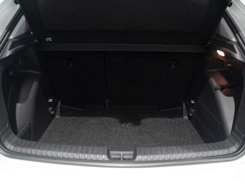 Skoda Fabia 1.0 MPI Selection 59 kW (80 CV) - 6