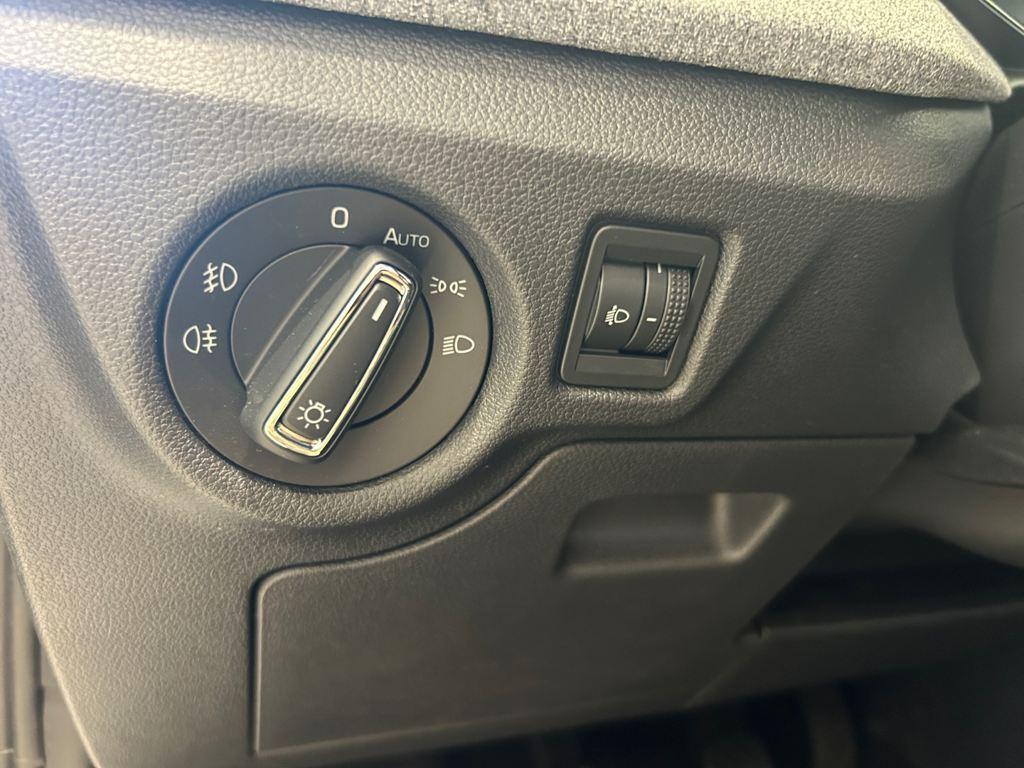 Skoda Kamiq 1.0 TSI Selection 85 kW (115 CV) - 12