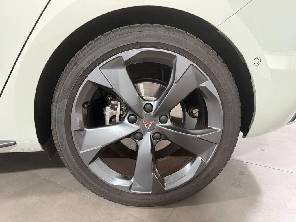 CUPRA León 1.5 TSI e-Hybrid 150 kW (204 CV) DSG - 7