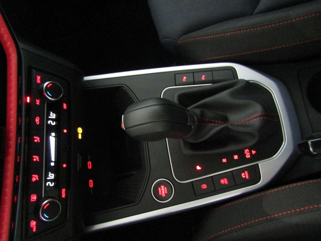 SEAT Arona 1.0 TSI FR XM DSG 85 kW (115 CV) - 9