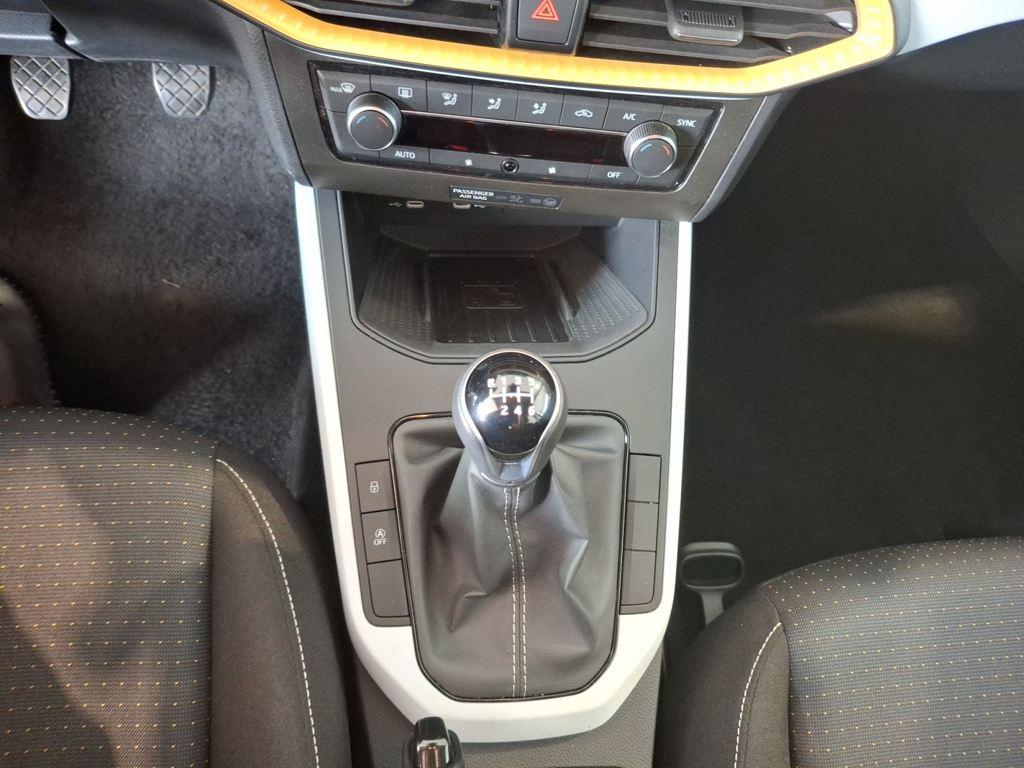 SEAT Arona 1.0 TSI Style XM 81 kW (110 CV) - 10