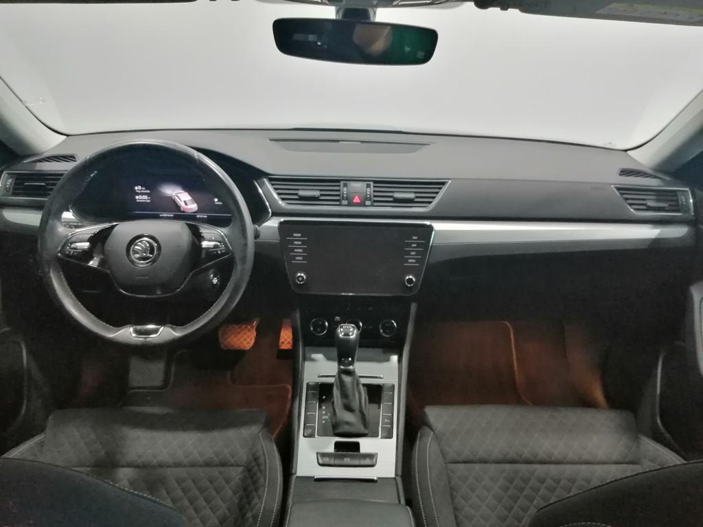 Skoda Superb 1.5 TSI Ambition DSG 110 kW (150 CV) - 3