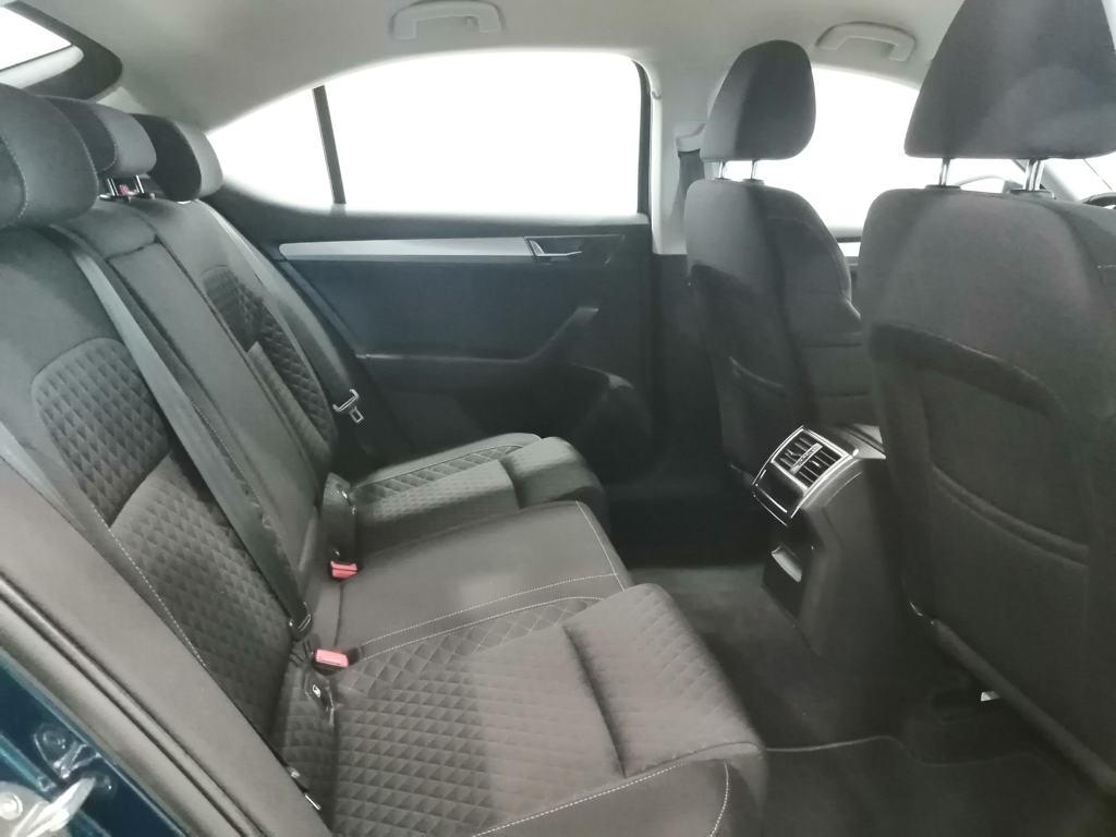 Skoda Superb 1.5 TSI Ambition DSG 110 kW (150 CV) - 5