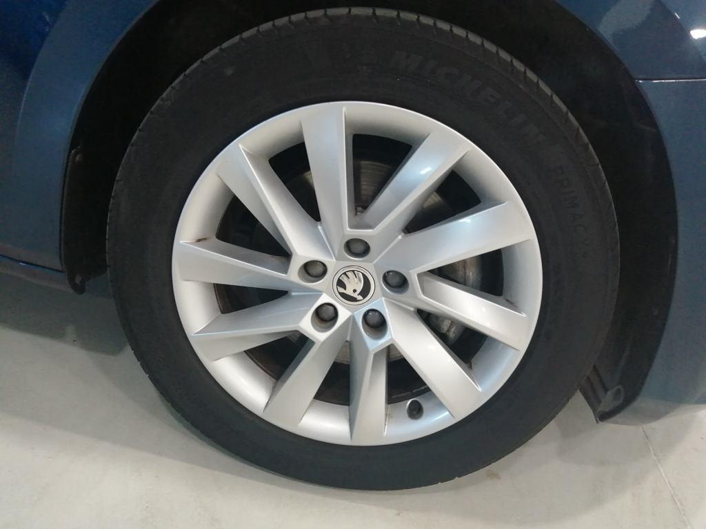 Skoda Superb 1.5 TSI Ambition DSG 110 kW (150 CV) - 7