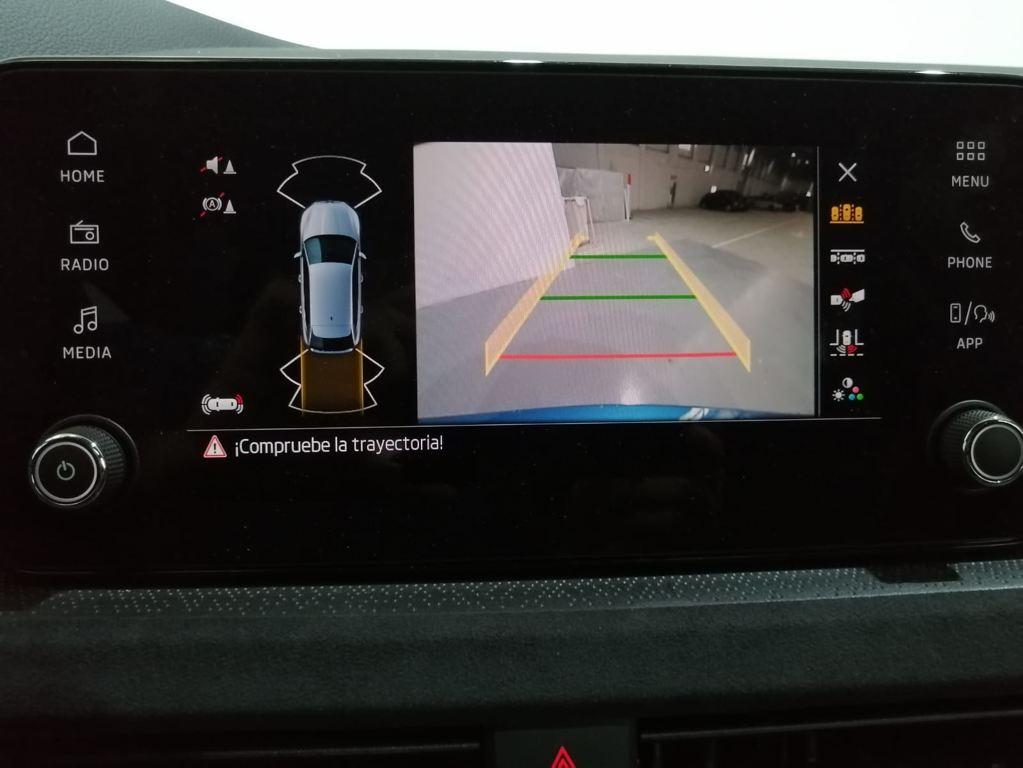 Skoda Scala Design 1.0 TSI DSG 85 kW (115 CV) - 11