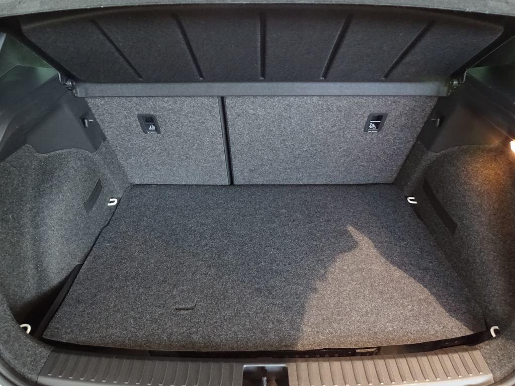 SEAT Arona 1.0 TGI GNC S&S Reference 66 kW (90 CV) - 6