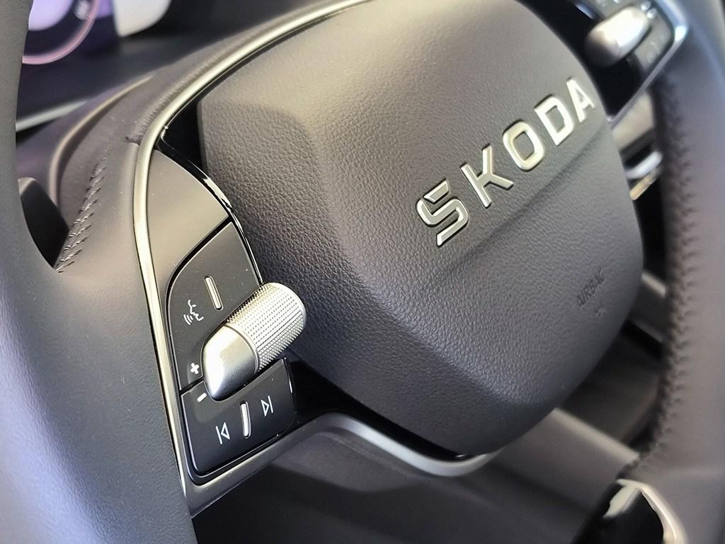 Skoda Octavia 2.0 TDI Selection DSG 110 kW (150 CV) - 9