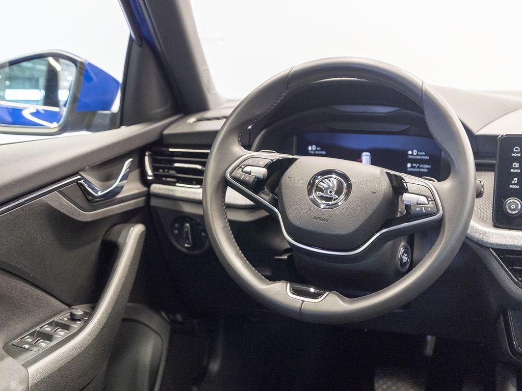 Skoda Kamiq 1.0 TSI Selection DSG 85 kW (115 CV) - 9