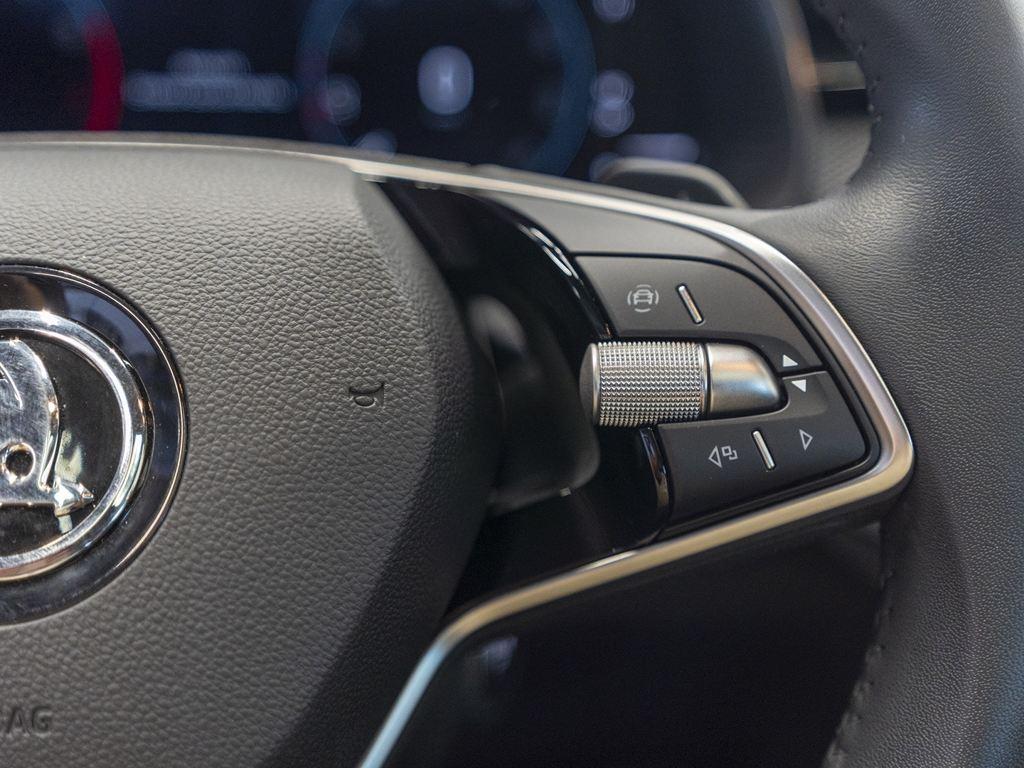 Skoda Kamiq 1.0 TSI Selection DSG 85 kW (115 CV) - 10