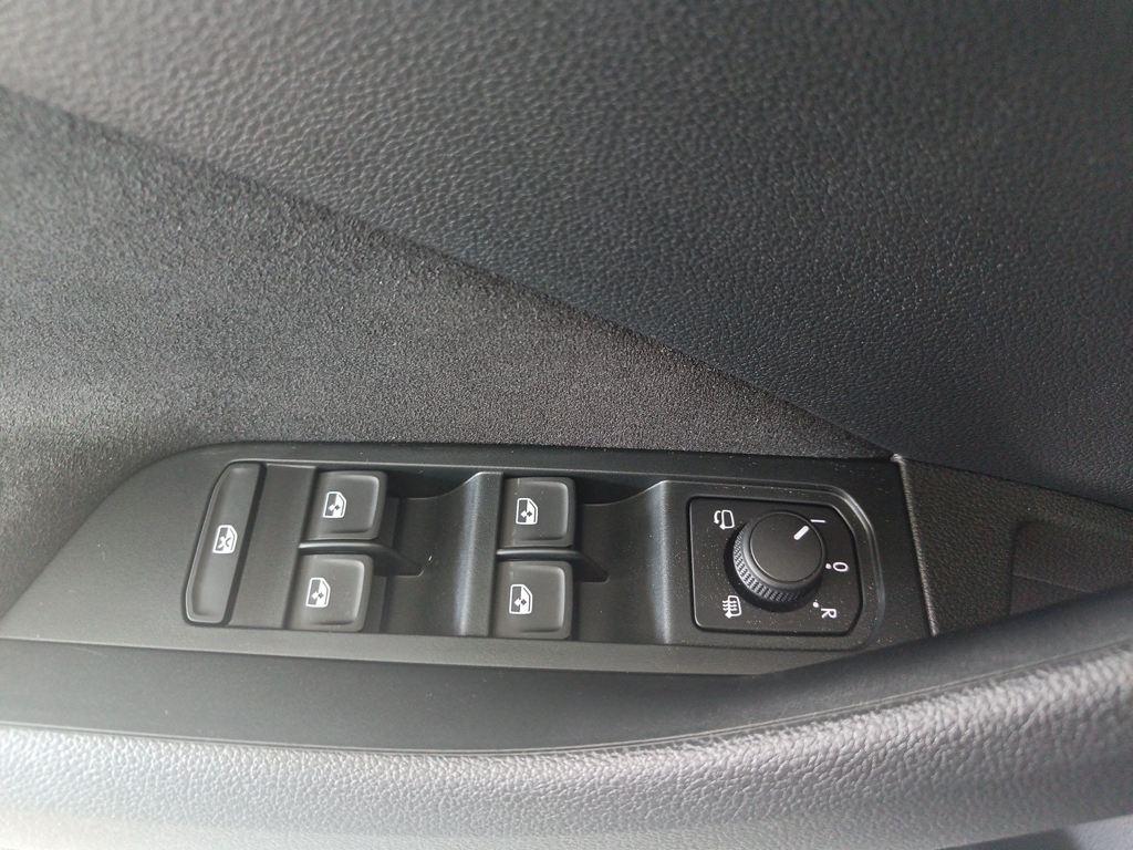 Skoda Scala Design 1.0 TSI DSG 85 kW (115 CV) - 8