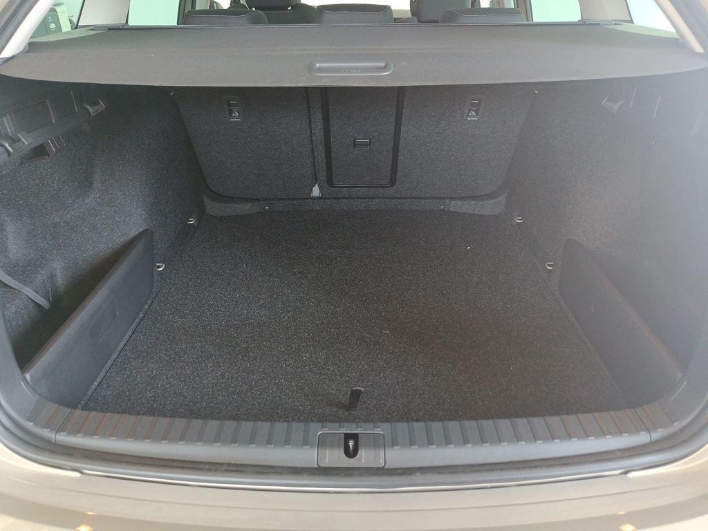 Skoda Octavia Combi 1.5 TSI m-HEV Selection DSG 110 kW (150 CV) - 6