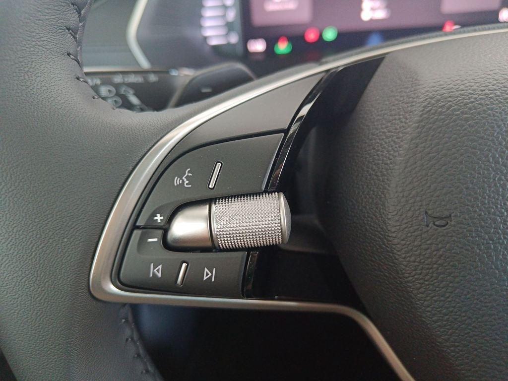 Skoda Octavia Combi 1.5 TSI m-HEV Selection DSG 110 kW (150 CV) - 9