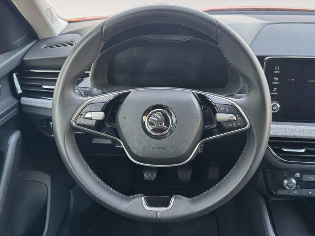 Skoda Kamiq 1.0 TSI Selection 70 kW (95 CV) - 8