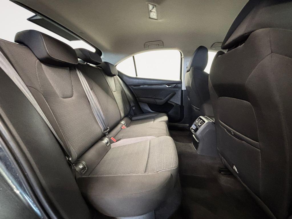 Skoda Octavia 2.0 TDI Ambition 85 kW (115 CV) - 5