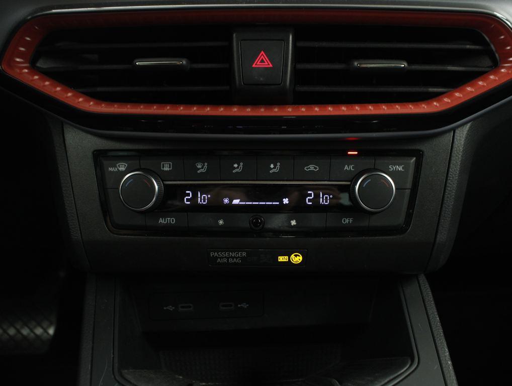 SEAT Ibiza 1.0 TSI FR Plus DSG 81 kW (110 CV) - 10