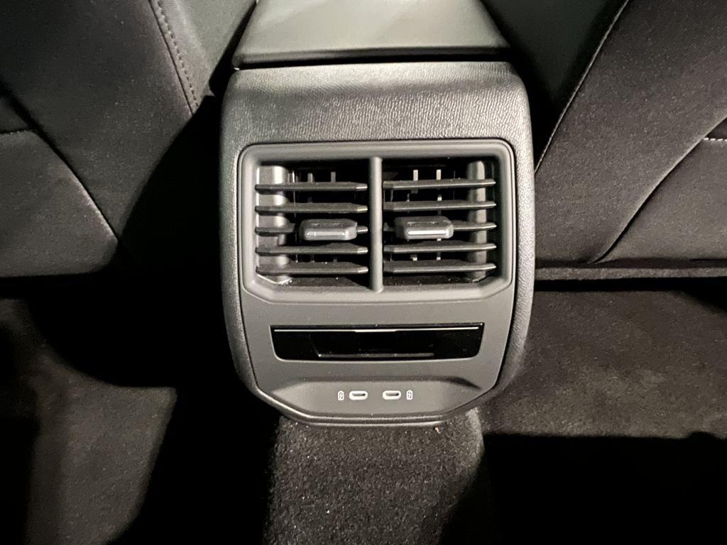 SEAT León 1.0 TSI S&S Style XS 81 kW (110 CV) - 11