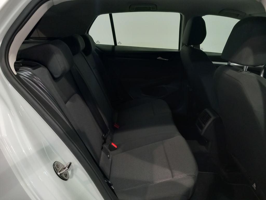 Volkswagen Golf 1.0 TSI 81 kW (110 CV) - 5