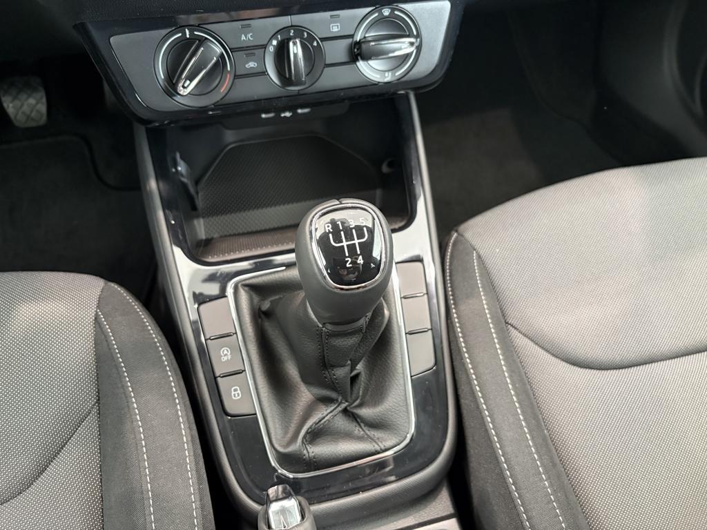 Skoda Fabia 1.0 TSI Selection 70 kW (95 CV) - 10