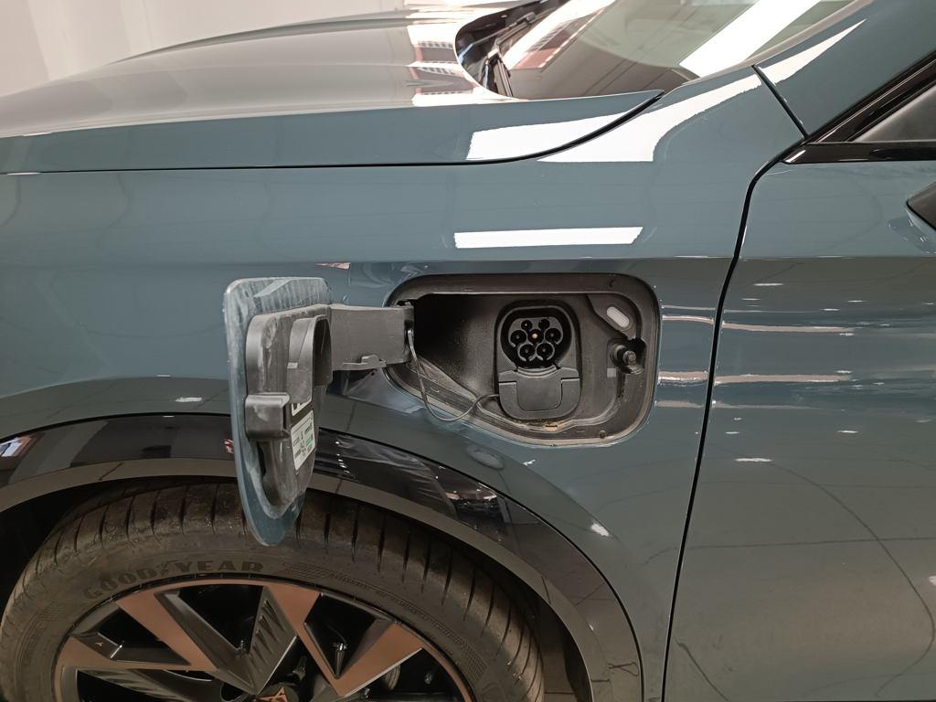 CUPRA Formentor 1.5 TSI e-Hybrid DSG 150 kW (204 CV) - 17