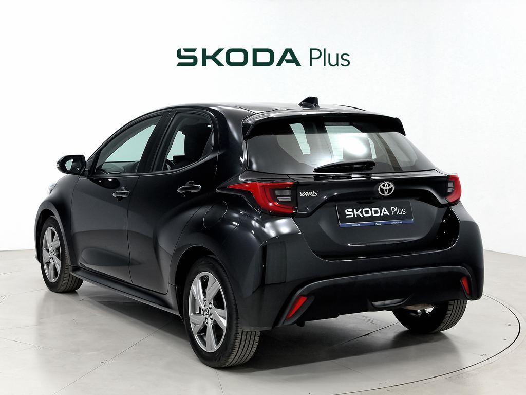 Toyota Yaris 120H Active Plus 85 kW (116 CV) - 1