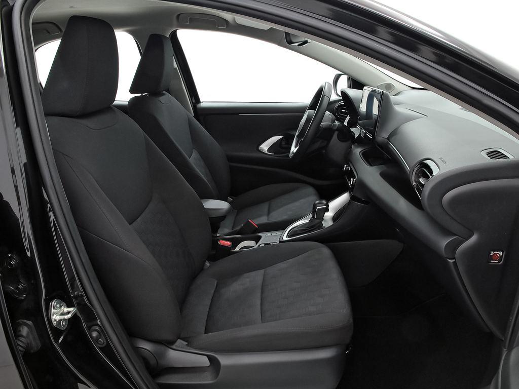 Toyota Yaris 120H Active Plus 85 kW (116 CV) - 4