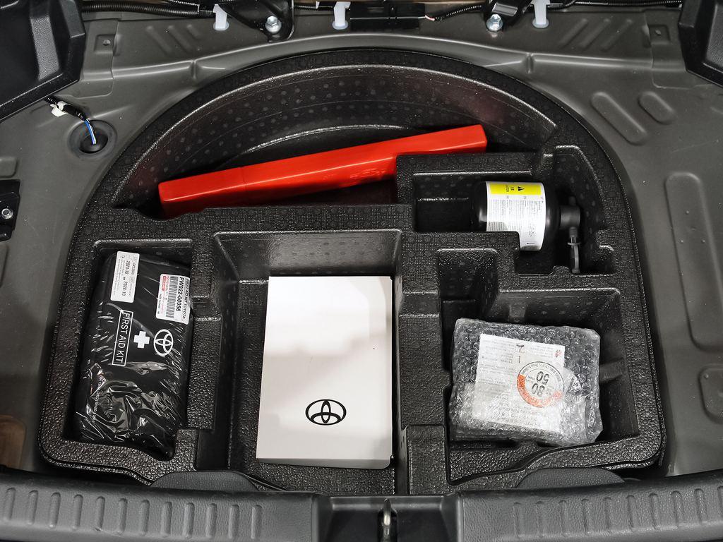 Toyota Yaris 120H Active Plus 85 kW (116 CV) - 19