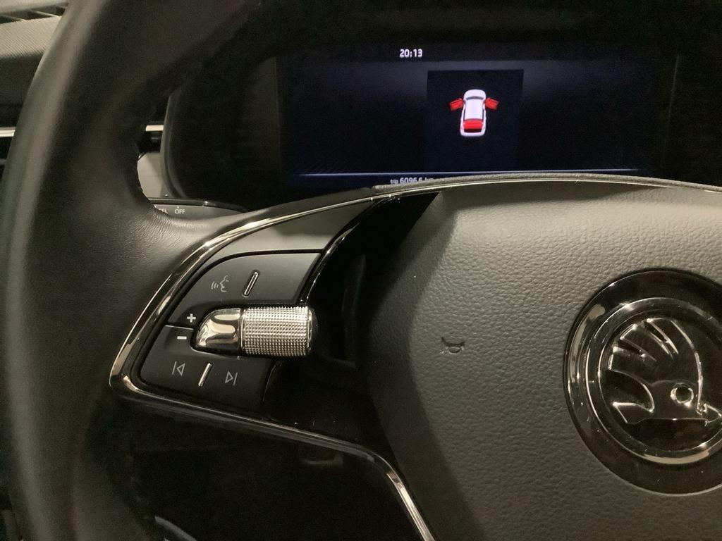 Skoda Kamiq 1.0 TSI Scout DSG 81 kW (110 CV) - 8