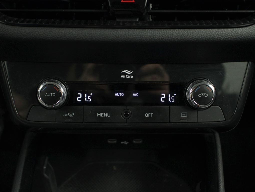 Skoda Fabia 1.0 TSI Ambition 70 kW (95 CV) - 10