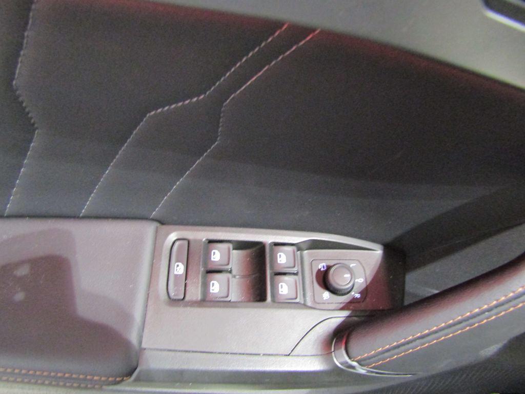 CUPRA León 1.5 eTSI DSG 110 kW (150 CV) - 12