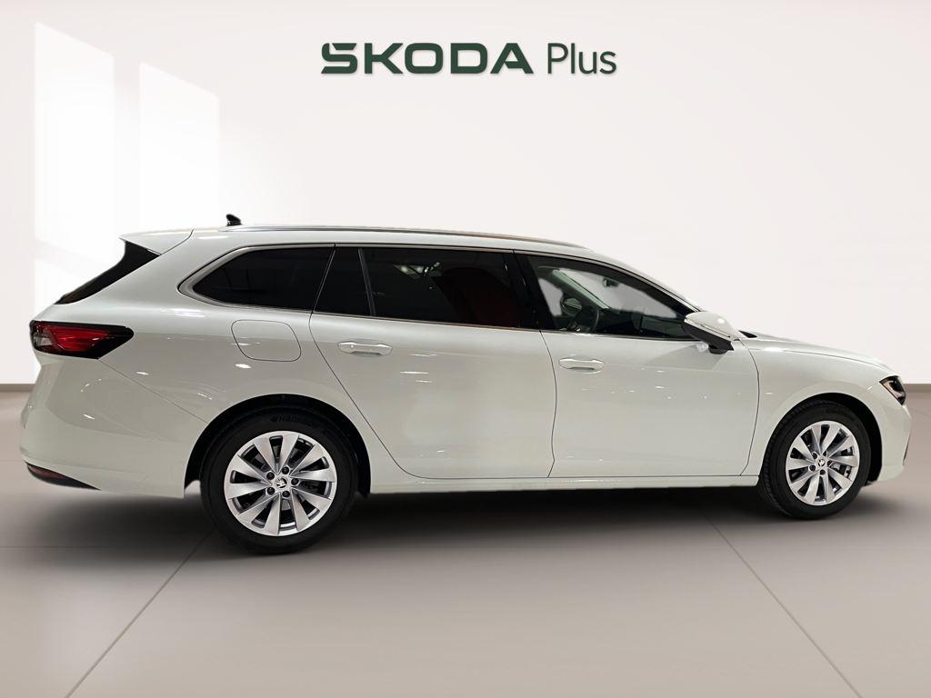 Skoda Superb Combi 1.5 TSI m-HEV Selection DSG 110 kW (150 CV) - 2