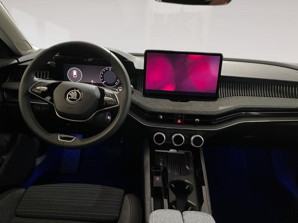 Skoda Superb Combi 1.5 TSI m-HEV Selection DSG 110 kW (150 CV) - 3