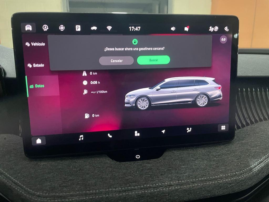 Skoda Superb Combi 1.5 TSI m-HEV Selection DSG 110 kW (150 CV) - 11