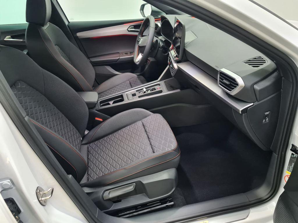 SEAT León 1.5 TSI e-Hybrid FR XM DSG 150 kW (204 CV) - 4