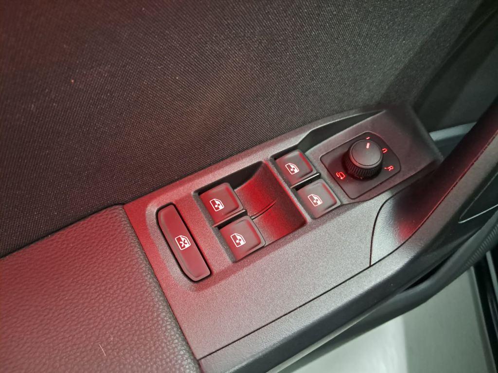 SEAT Ibiza 1.0 TSI S&S FR XS 85 kW (115 CV) - 8