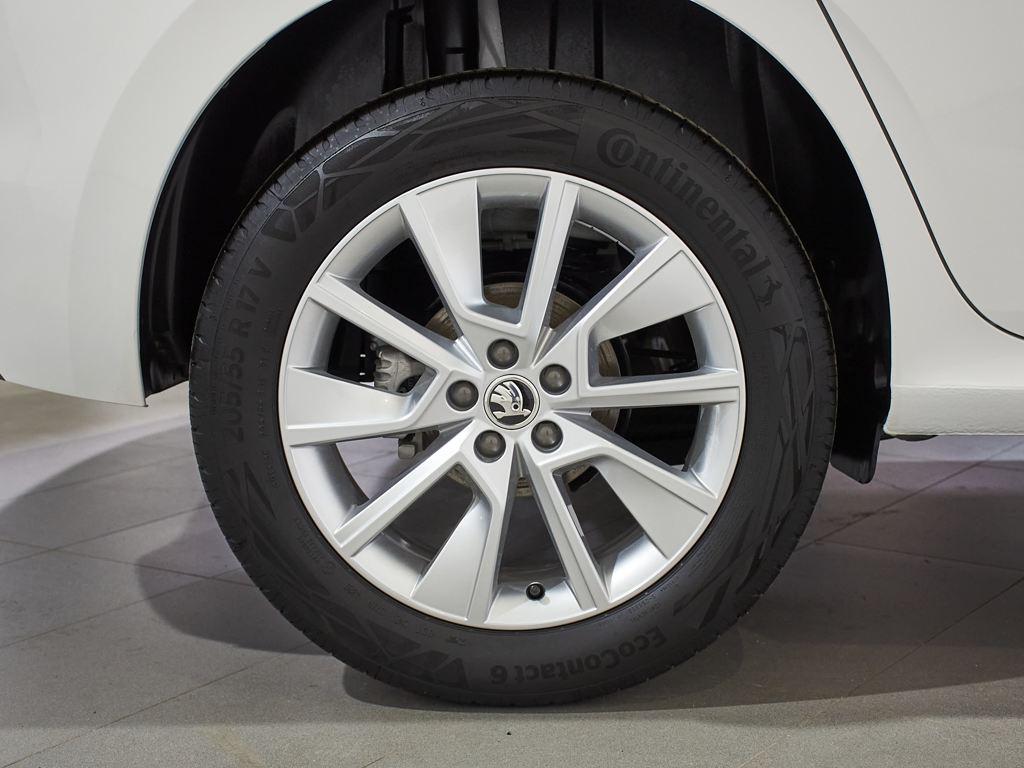 Skoda Kamiq 1.0 TSI Design 85 kW (115 CV) - 7