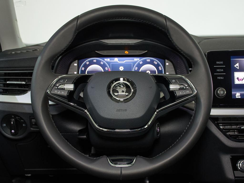 Skoda Kamiq 1.0 TSI Design 85 kW (115 CV) - 10