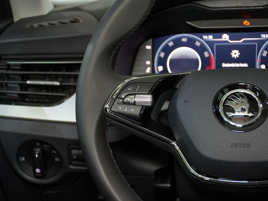 Skoda Kamiq 1.0 TSI Design 85 kW (115 CV) - 11