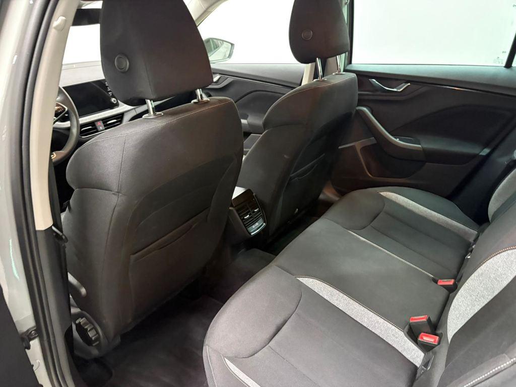 Skoda Scala 1.0 TSI Selection DSG 85 kW (115 CV) - 9