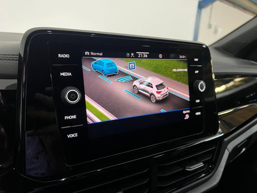 Volkswagen T-Roc R-Line 1.5 TSI 110 kW (150 CV) DSG - 13