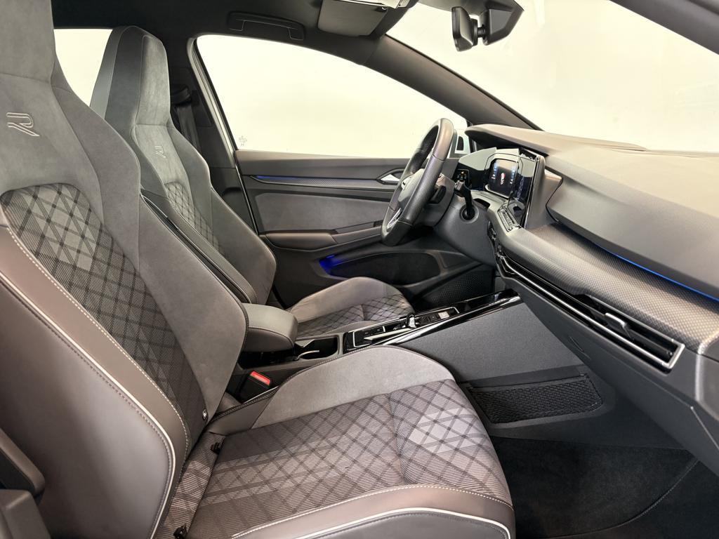 Volkswagen Golf R-Line 1.5 eTSI 110 kW (150 CV) DSG - 4