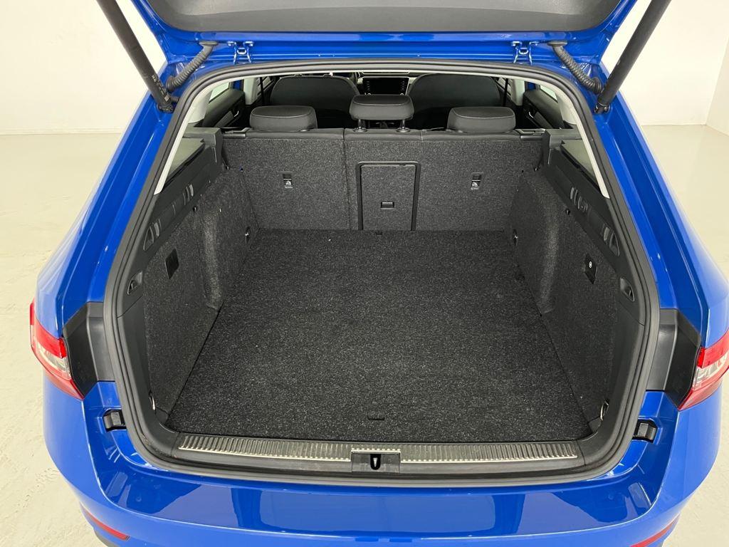 Skoda Superb Combi 1.4 TSI iV P-HEV Ambition DSG 160 kW (218 CV) - 6