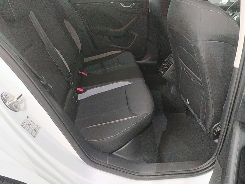 Skoda Scala 1.0 TSI Selection DSG 85 kW (115 CV) - 5