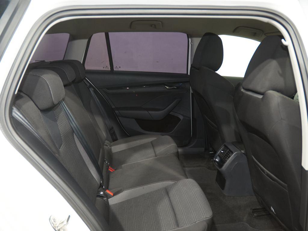 Skoda Octavia Combi 2.0 TDI Ambition 85 kW (115 CV) - 5
